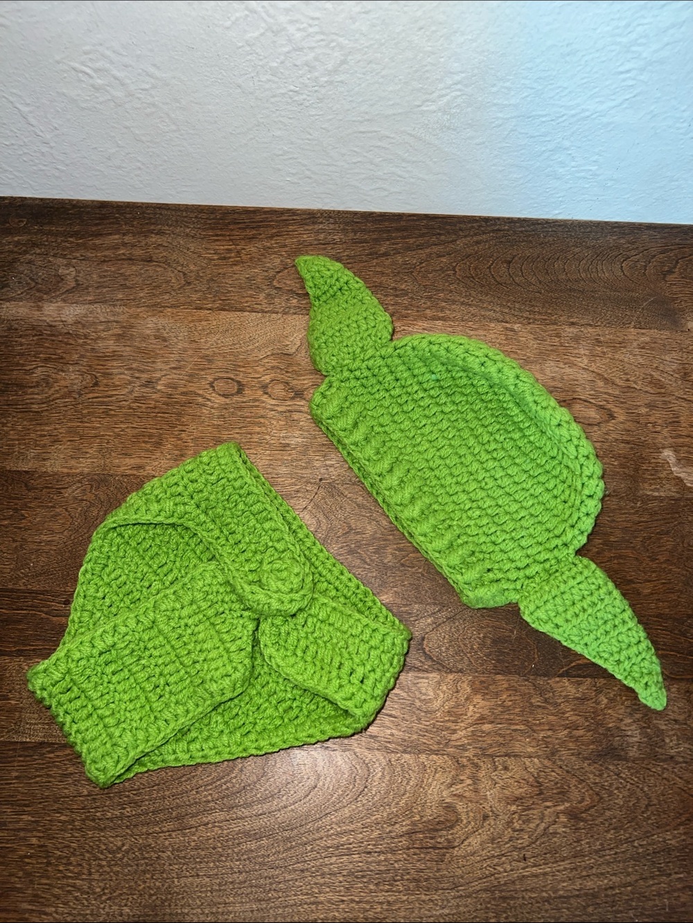 Yoda hand knit baby outfit
